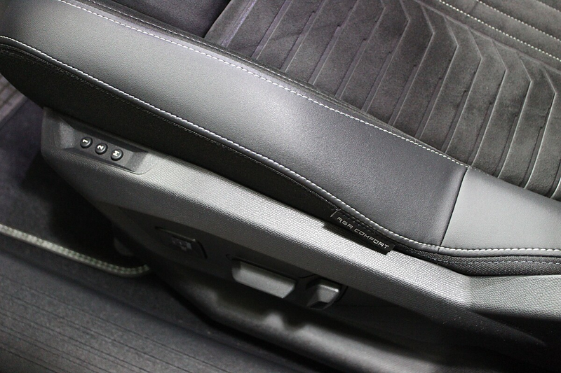 Peugeot 5008 GT Hybrid 136 e-DCS6 Aut. +elektr. Sitze/Alcant... — photo 10