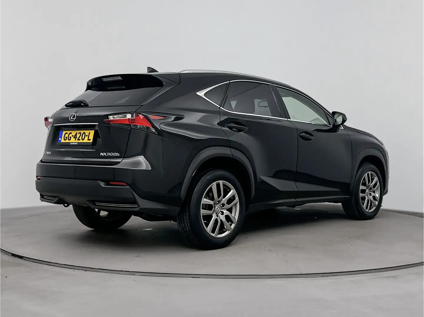 Lexus NX 300h AWD Luxury Line Limited | Navigatie | Parkeersenso Zwart - 2