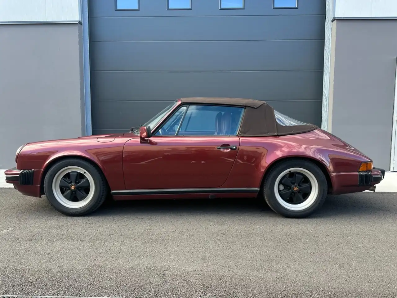 Porsche 911 Carrera 3.2 Cabriolet 207ch, foto 2