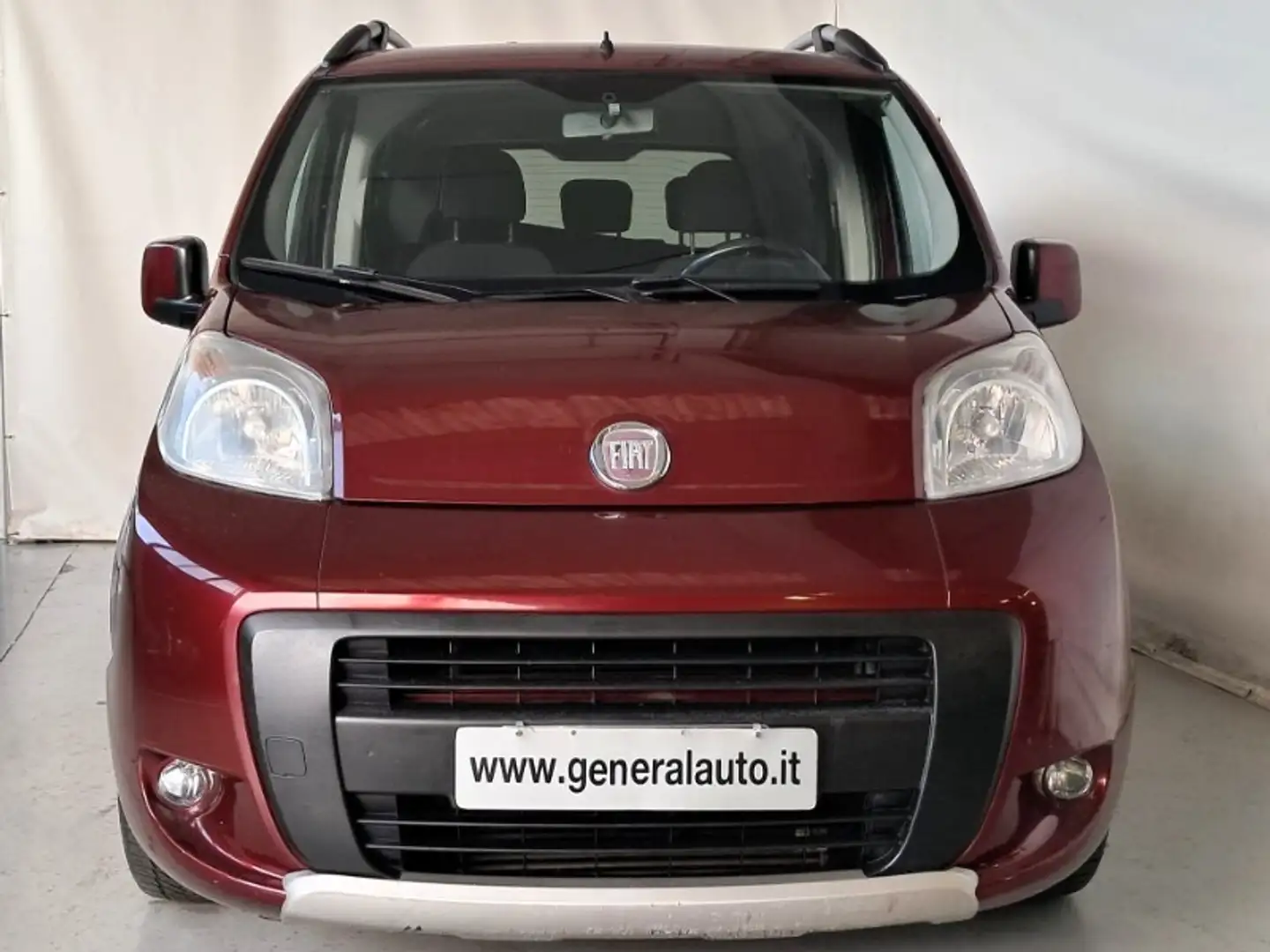 Fiat Qubo 1.3 MJT 95 CV Trekking Rouge - 1