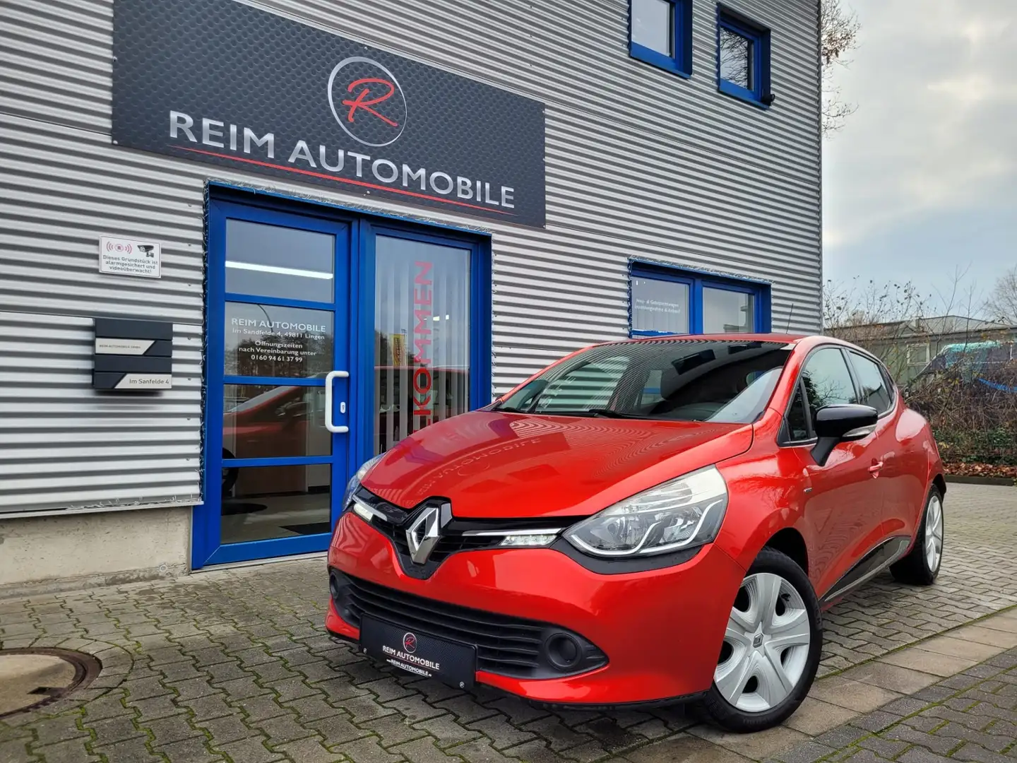 Renault Clio IV TCe90 Limited *NAVI*KLIMA*TEMPOMAT*BLUETOOTH* Rood - 1