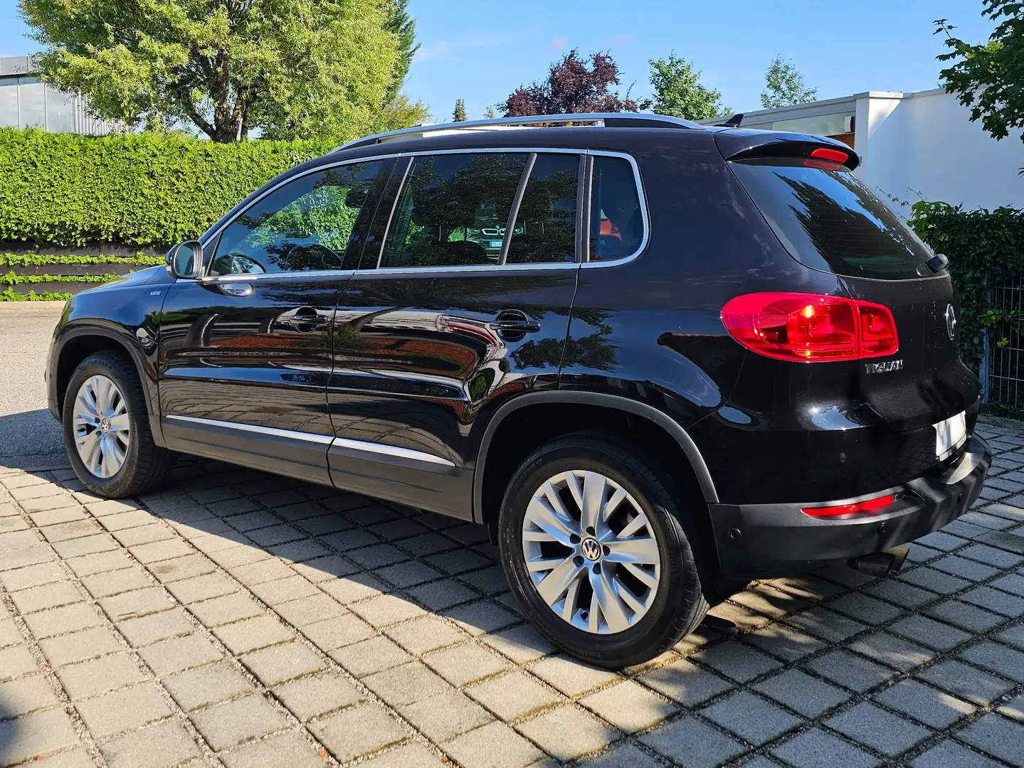 Volkswagen Tiguan Tiguan 1.4 TSI 4Motion Life Schwarz - 2