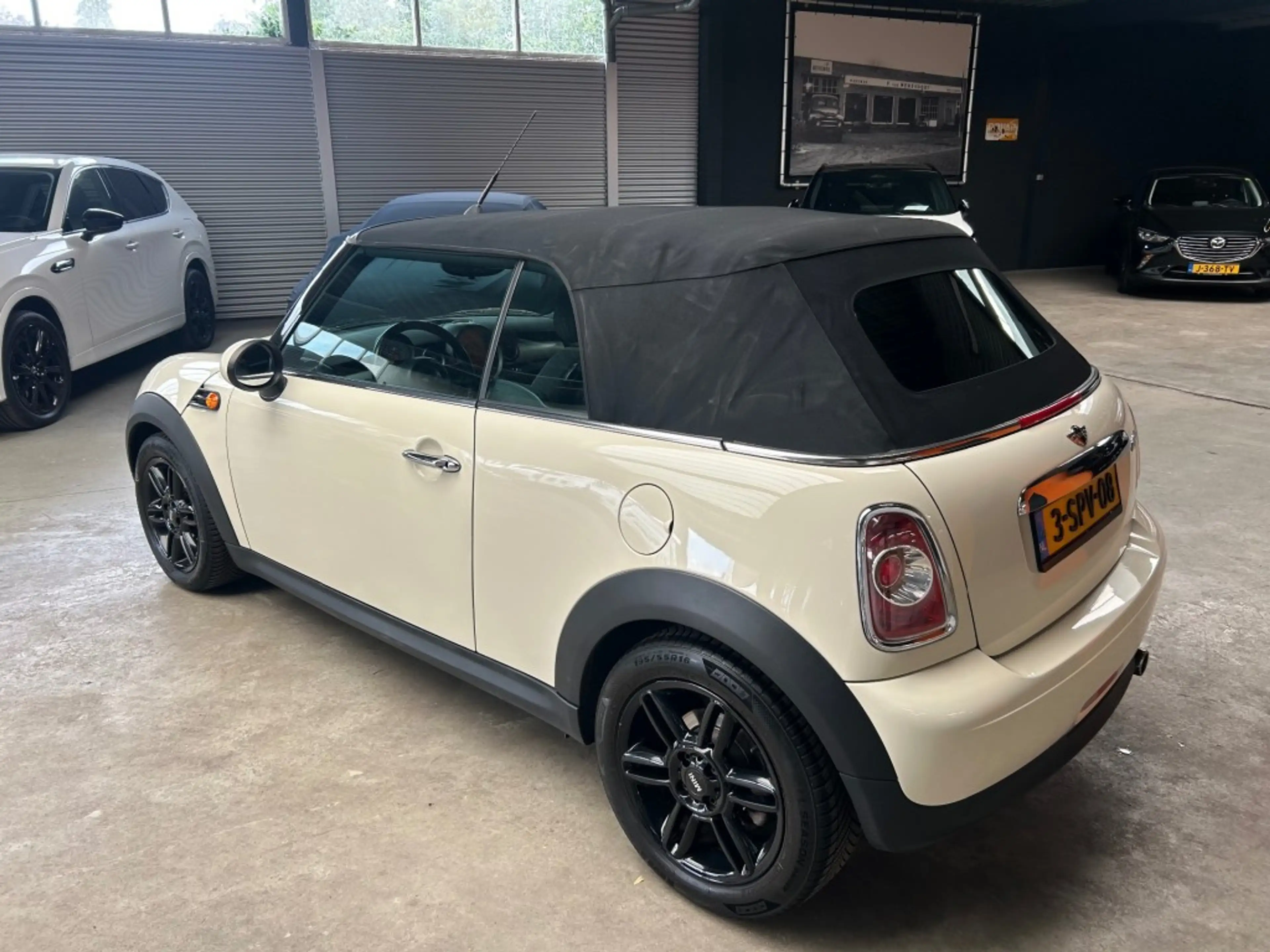 MINI Cooper Cabrio 1.6 COOPER — photo 7