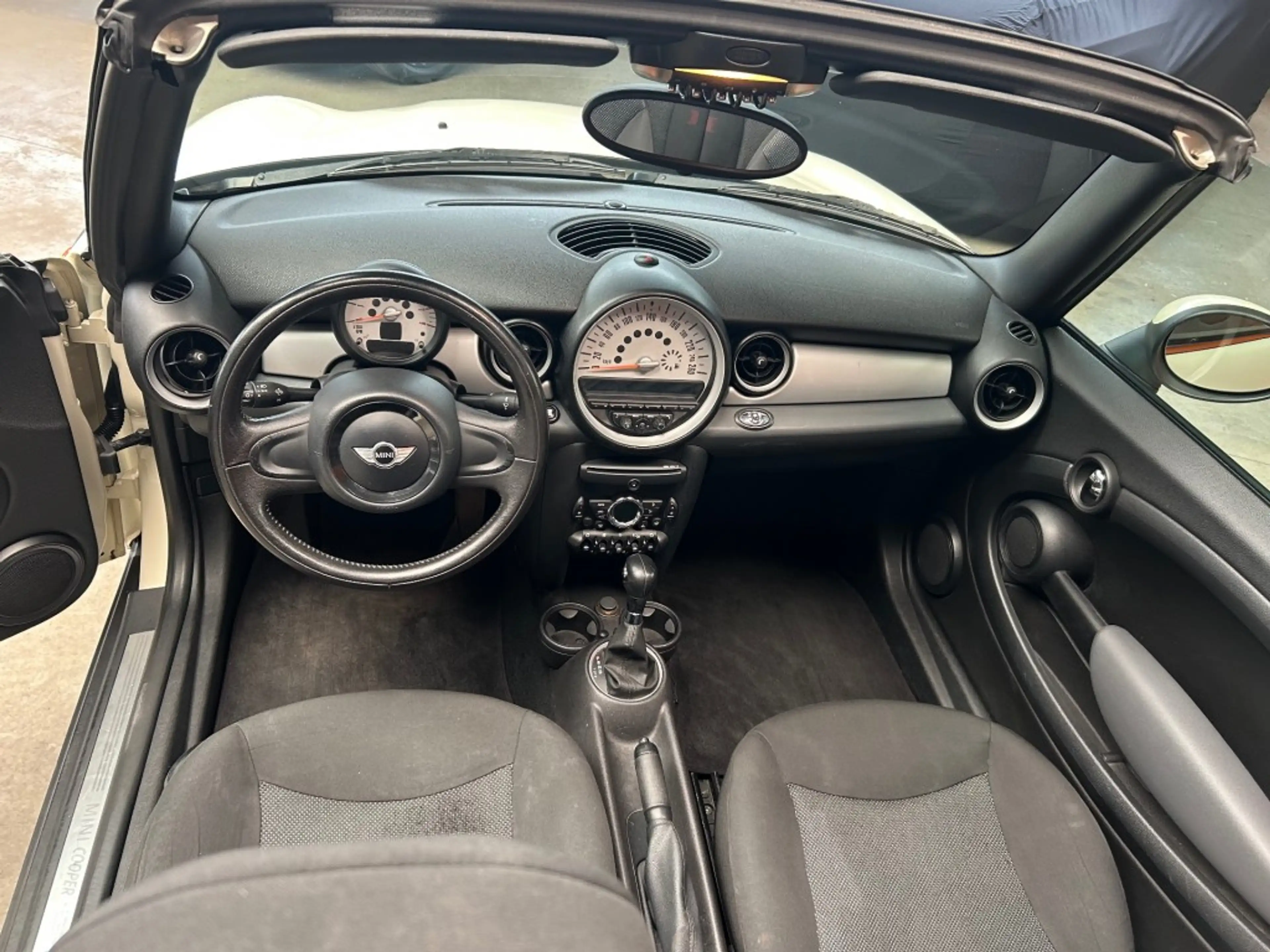 MINI Cooper Cabrio 1.6 COOPER — photo 15