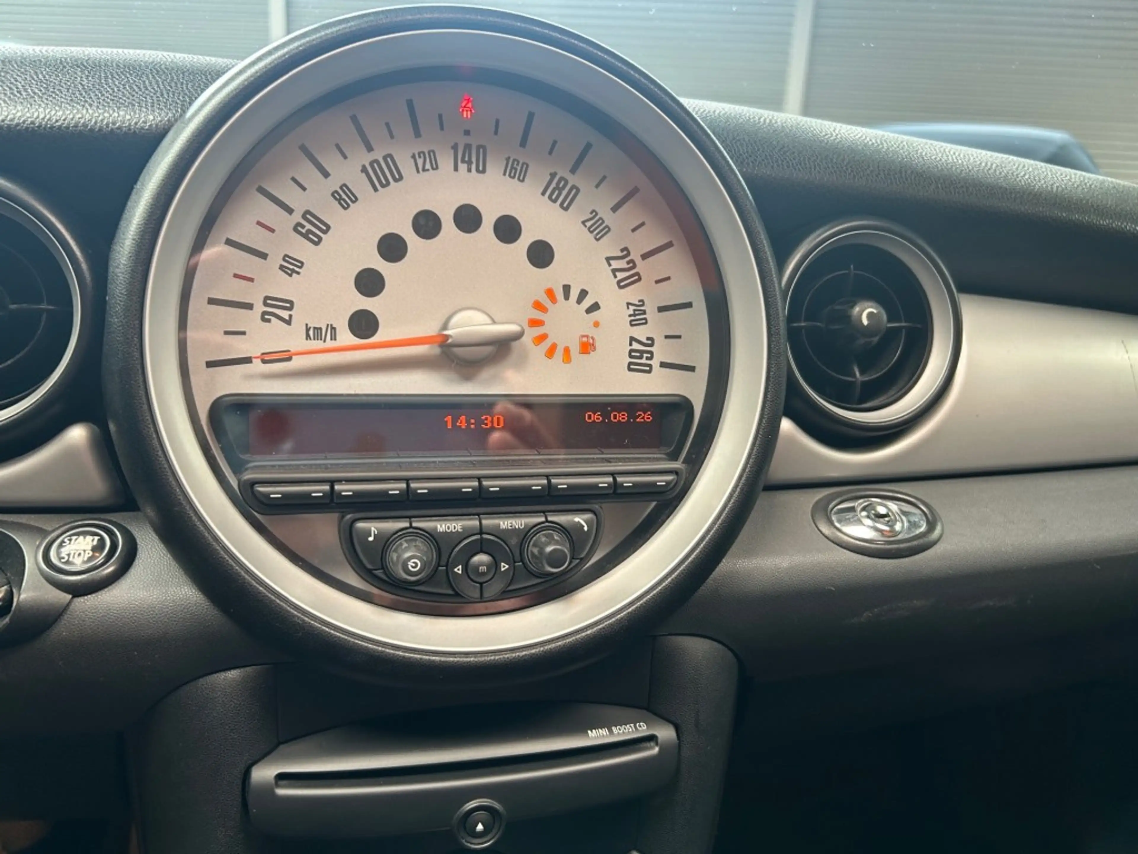 MINI Cooper Cabrio 1.6 COOPER — photo 13