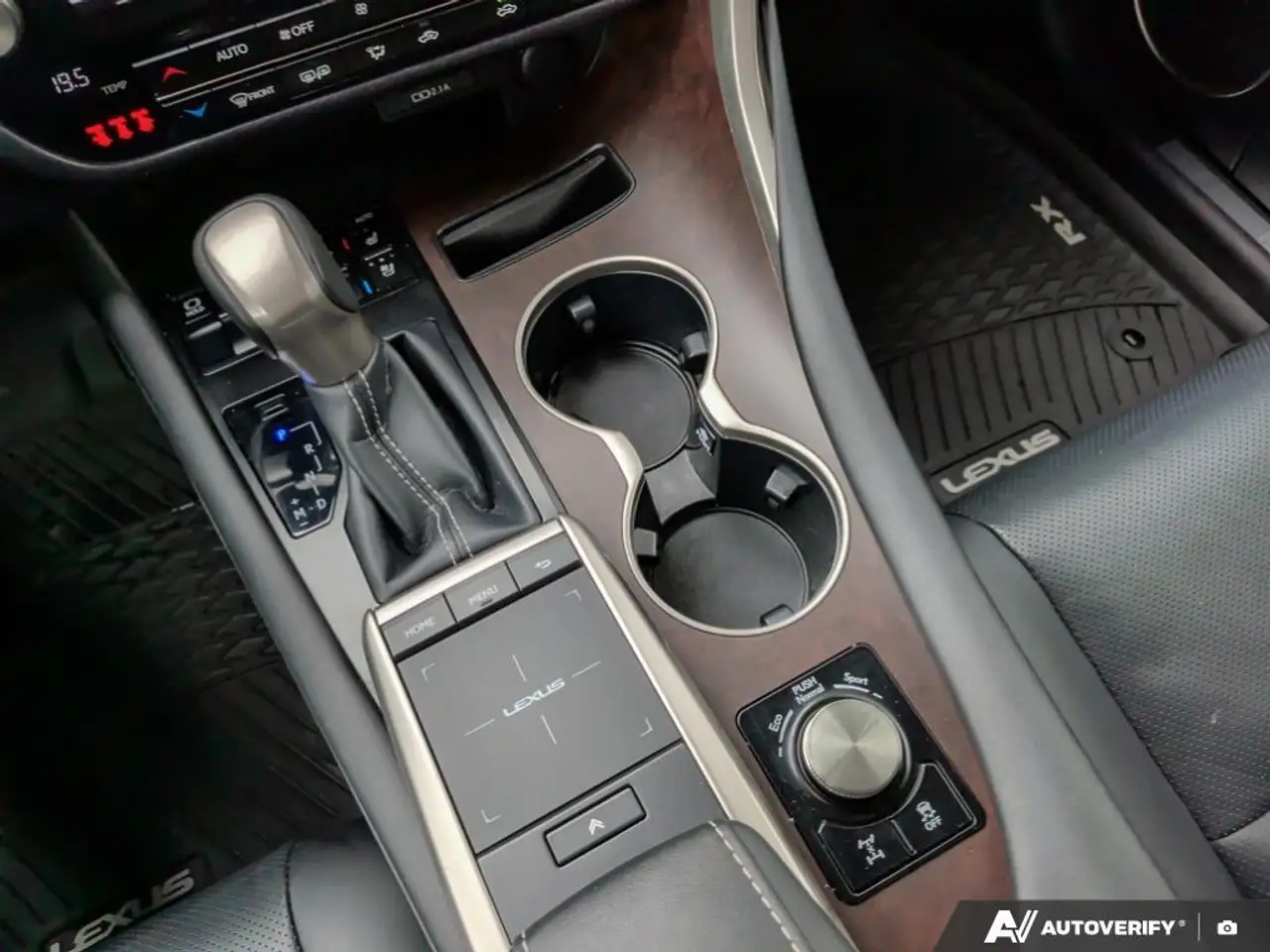 Lexus RX снимка Lexus RX