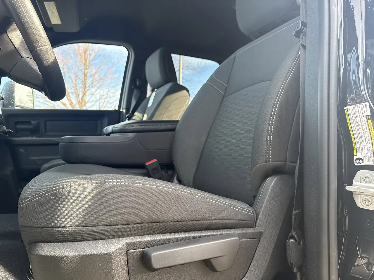 RAM 2500 снимка RAM 2500