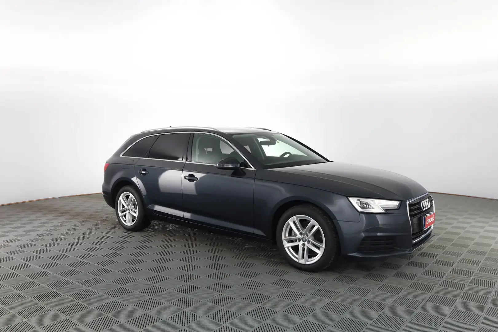 Audi A4 Avant 2.0 TDI 150 CV S tronic Business Grigio - 2