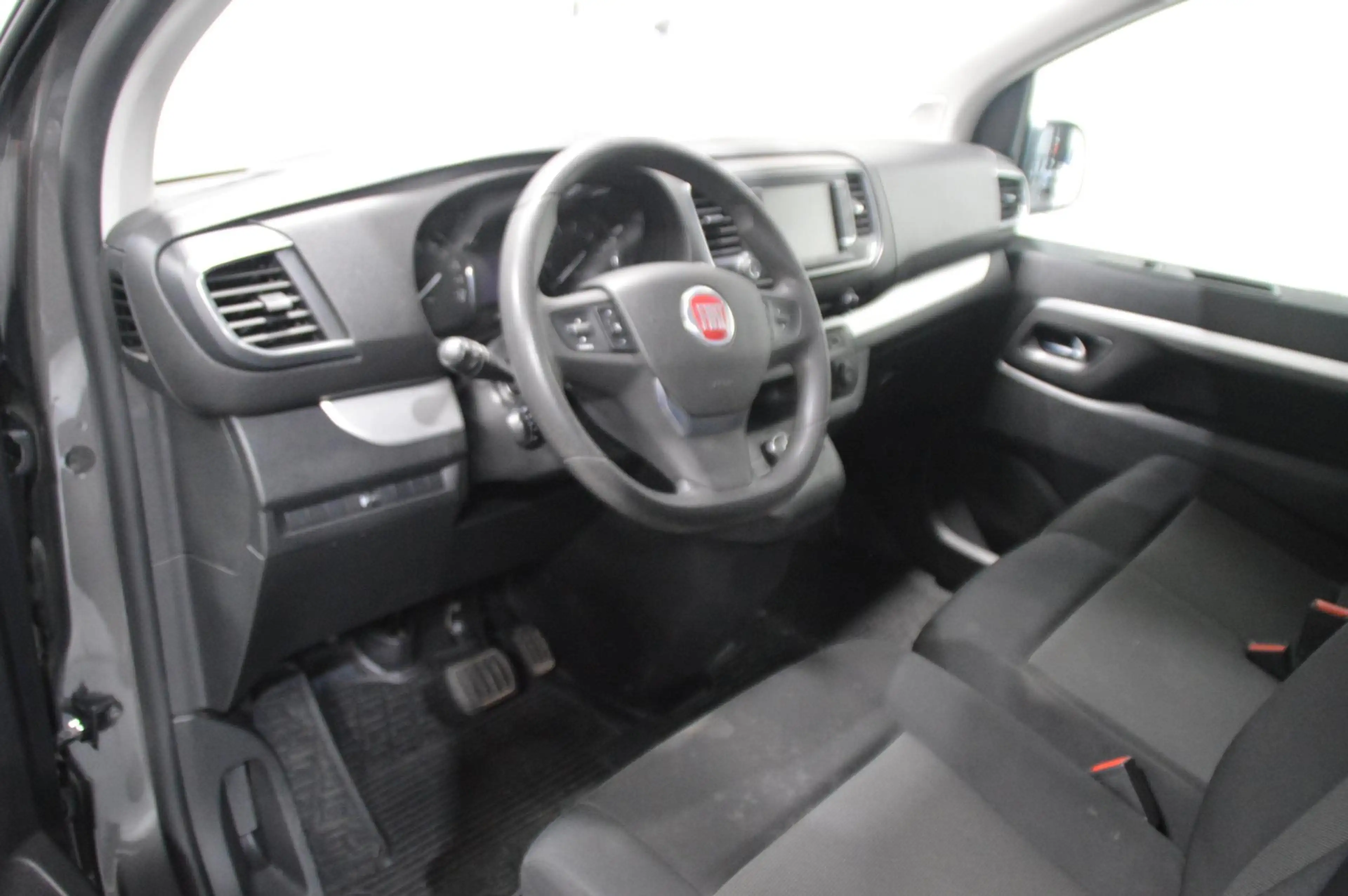 Fiat Scudo 2.0 MultiJet L3H1 SX — photo 15