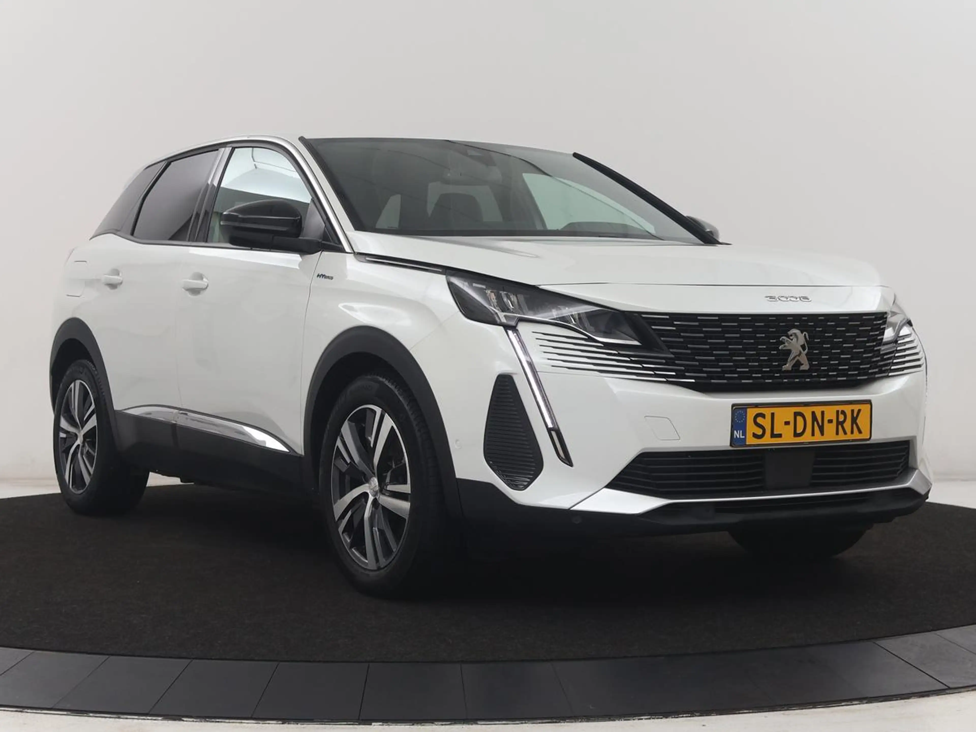 Peugeot 3008 1.6 HYbrid 225 Allure Pack Business | SOH 98.4% | — photo 35