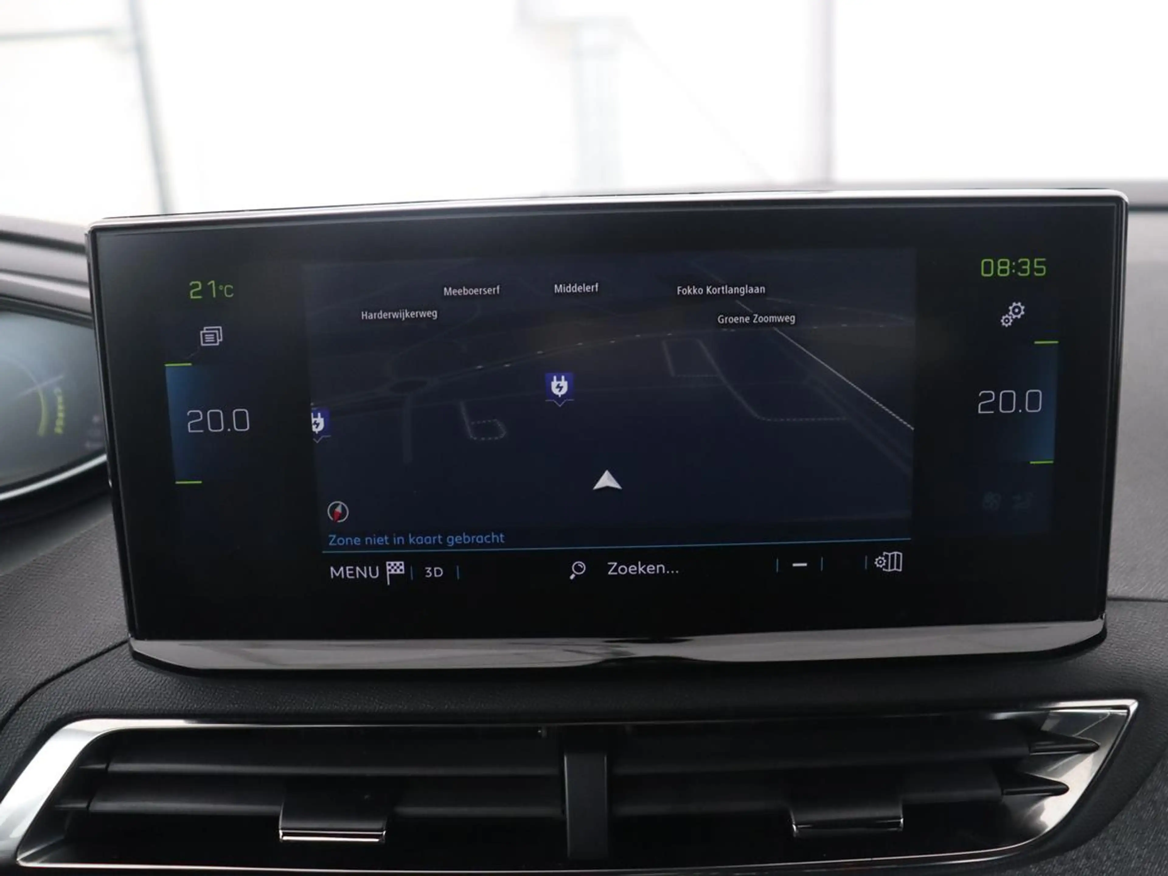 Peugeot 3008 1.6 HYbrid 225 Allure Pack Business | SOH 98.4% | — photo 17