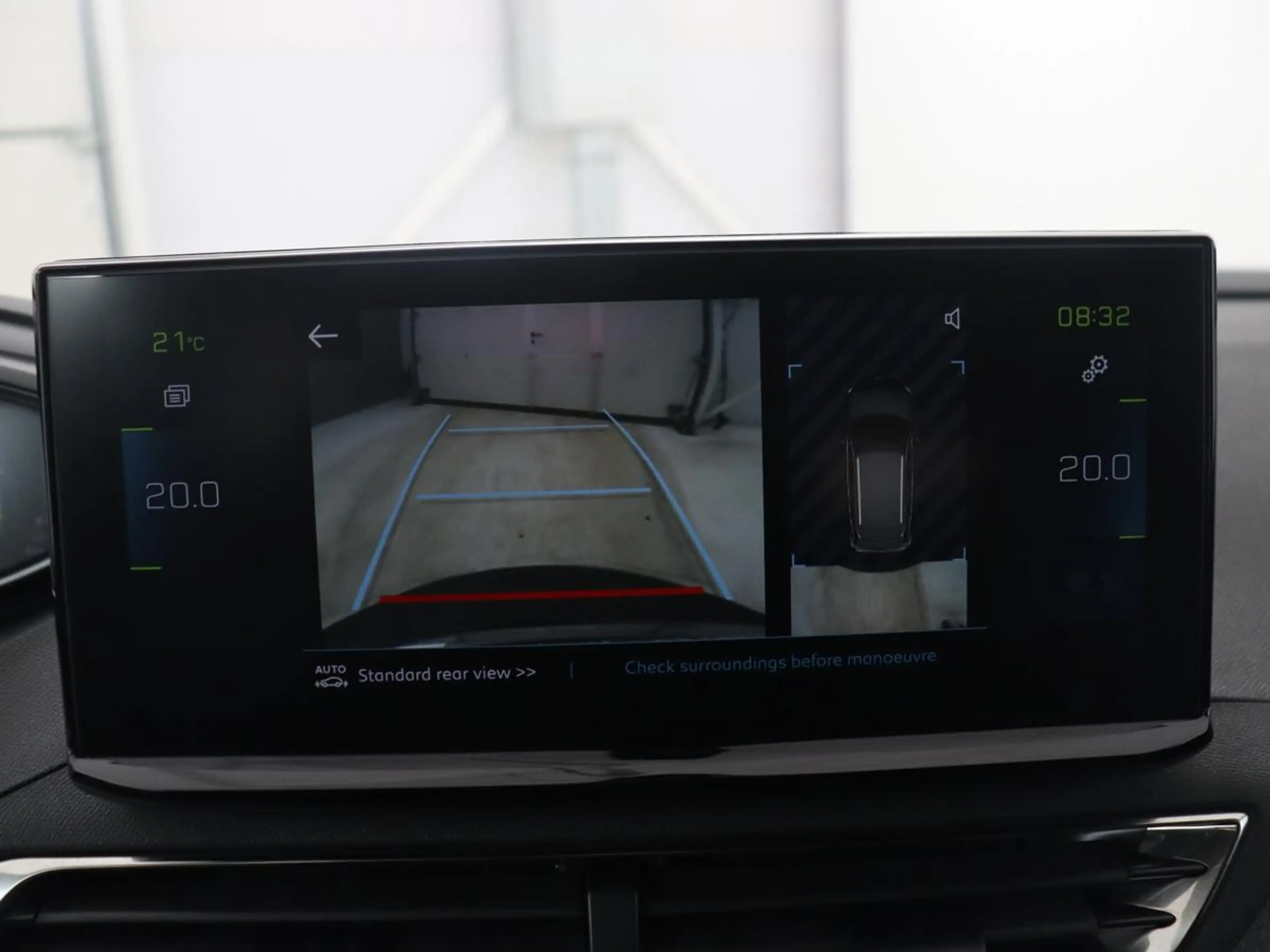 Peugeot 3008 1.6 HYbrid 225 Allure Pack Business | SOH 98.4% | — photo 13