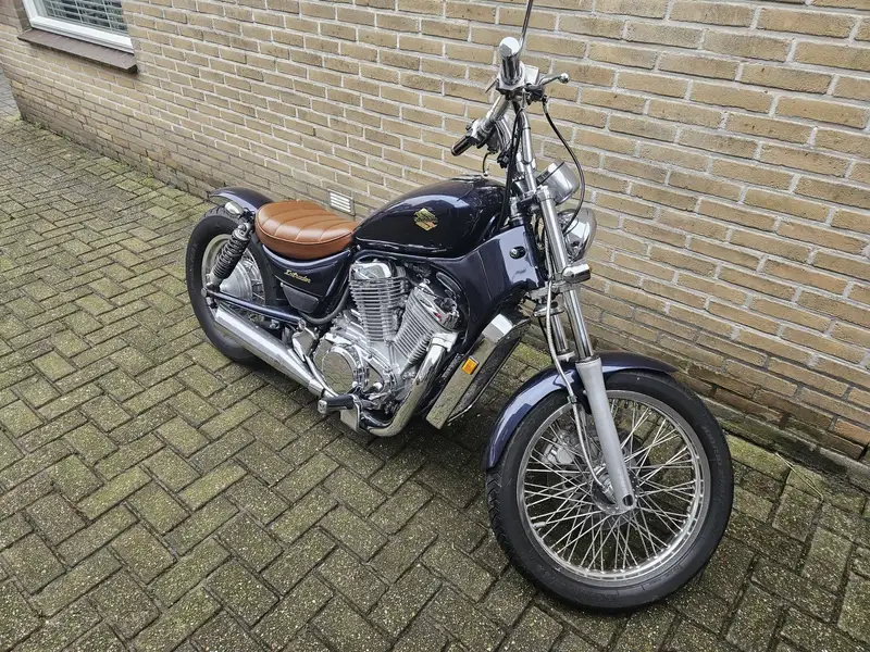 Suzuki VS 700 - foto 6