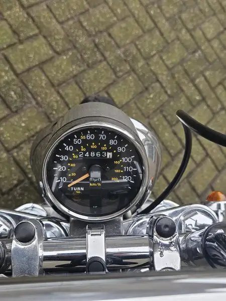 Suzuki VS 700 - foto 7