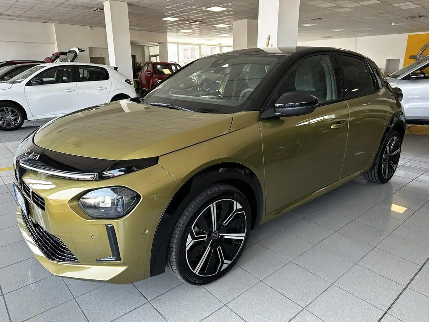 Lancia Ypsilon 1.2 mhev LX e-dct Oro - 1