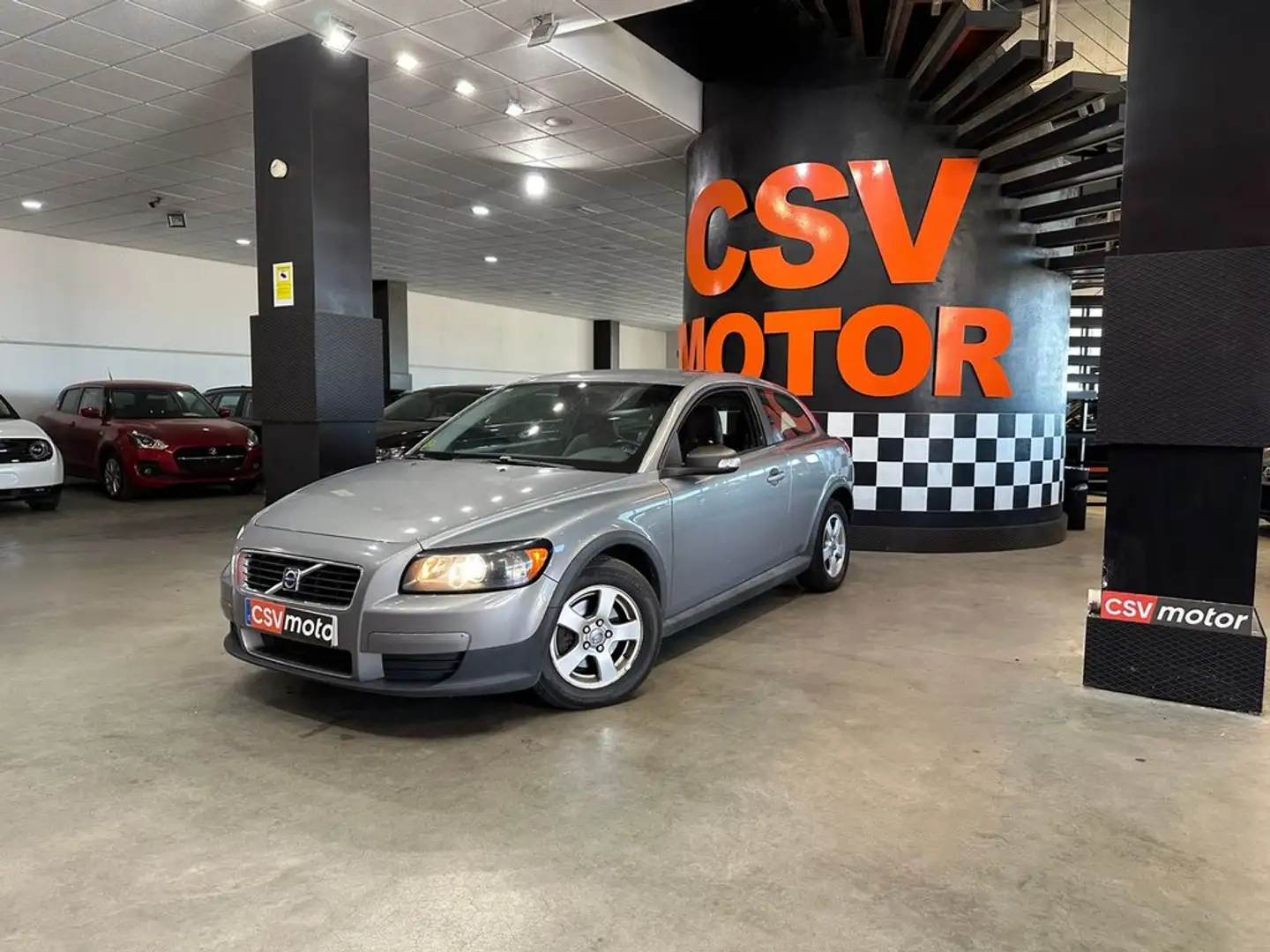 Volvo C30 1.6D Momentum Gris - 2