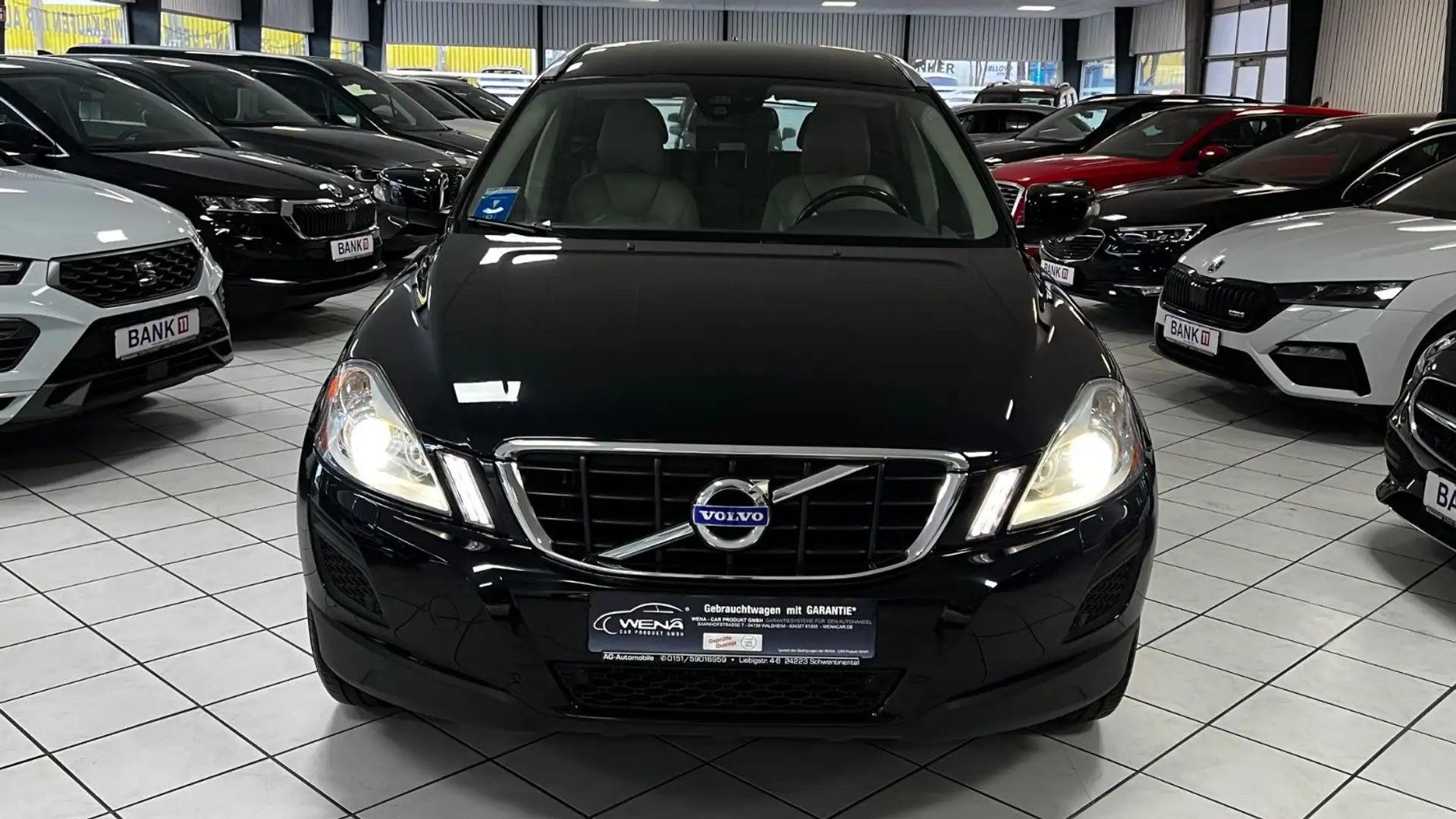 Volvo XC60 XC60 Summum TÜV&AU neu&Garantie Schwarz - 1