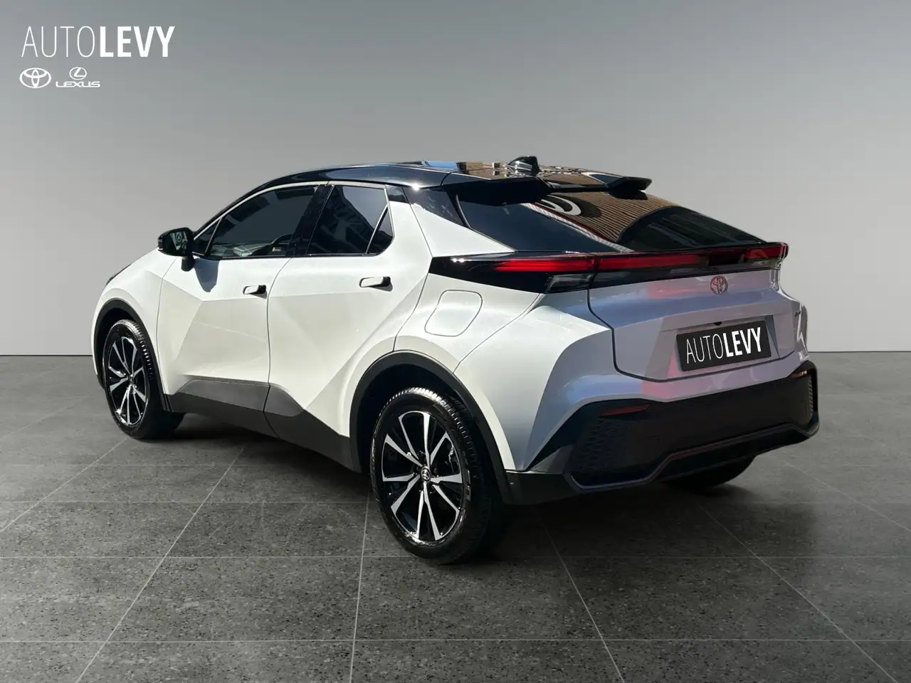 Toyota C-HR 2.0 FWD Team D +Kamera+PDC+SHZ+LHZ+Navi+ACC+ 4