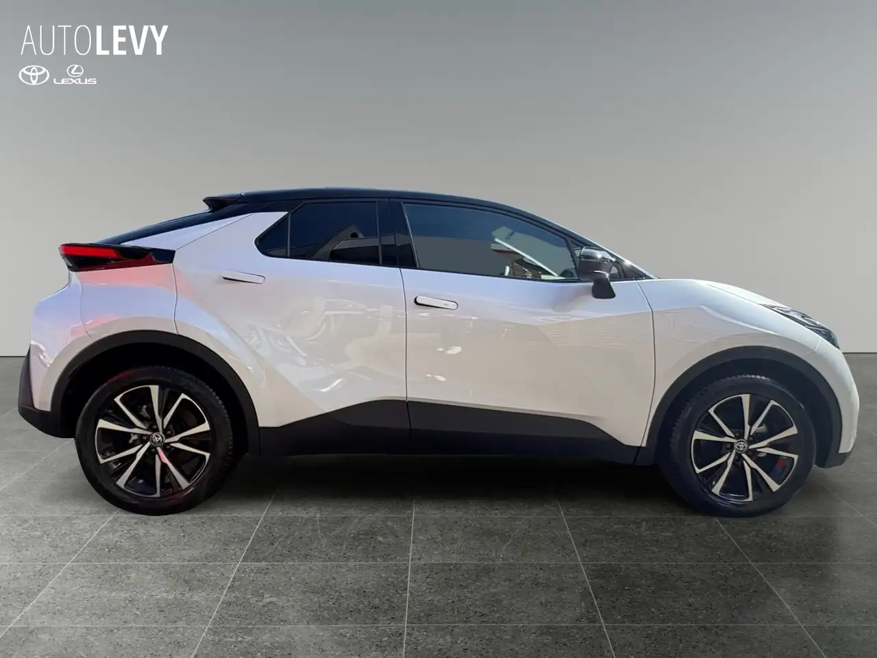 Toyota C-HR 2.0 FWD Team D +Kamera+PDC+SHZ+LHZ+Navi+ACC+ 7