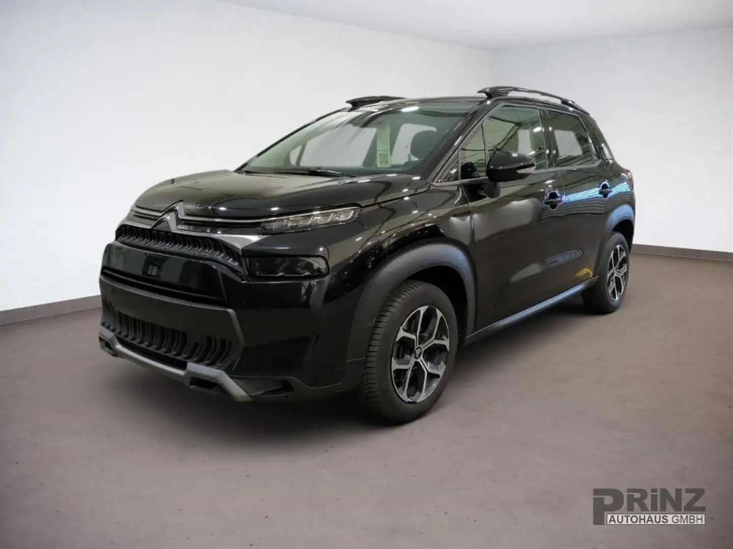 Citroen C3 Aircross Plus 1.2 PureTech 110 *1.Hand *Navi Zwart - 1