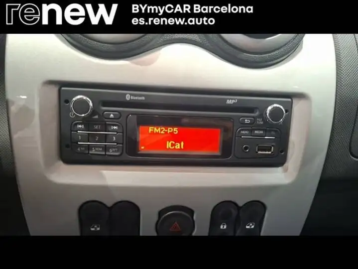 Dacia Sandero 1.6 Stepway Music 2012, foto 17