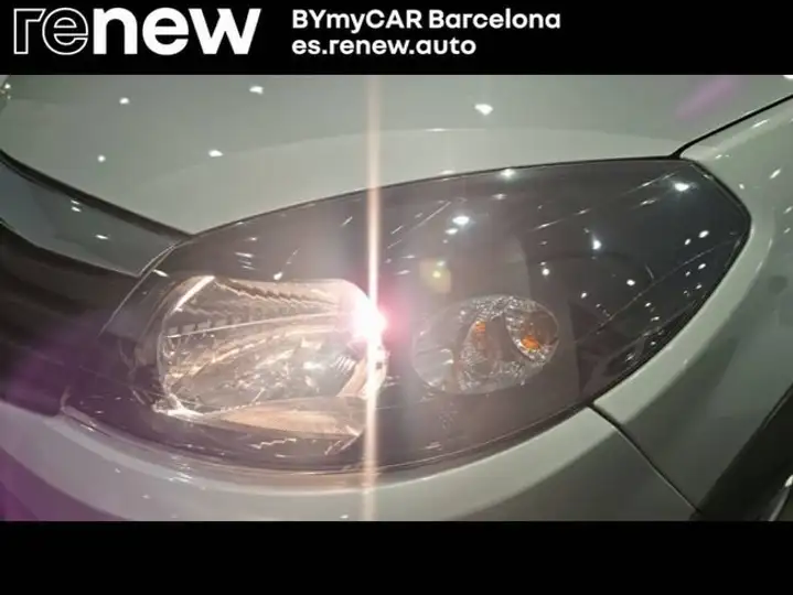 Dacia Sandero 1.6 Stepway Music 2012, foto 12