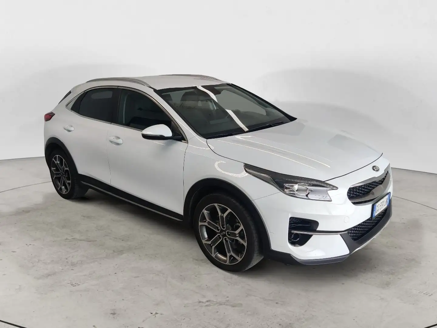 Kia XCeed 1.6 CRDi 136 CV MHEV iMT Business Class Weiß - 1