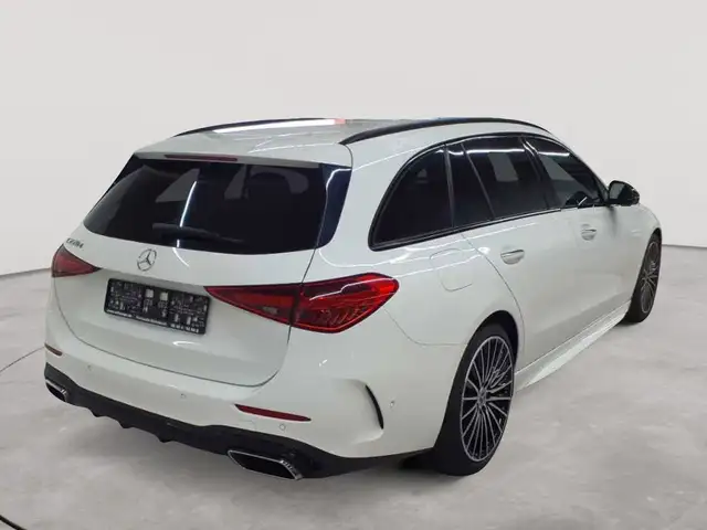 Mercedes-Benz C-Class view 4