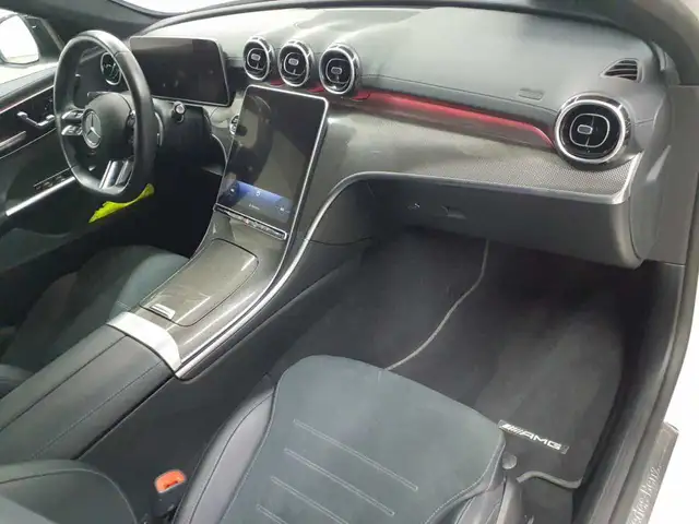 Mercedes-Benz C-Class view 9