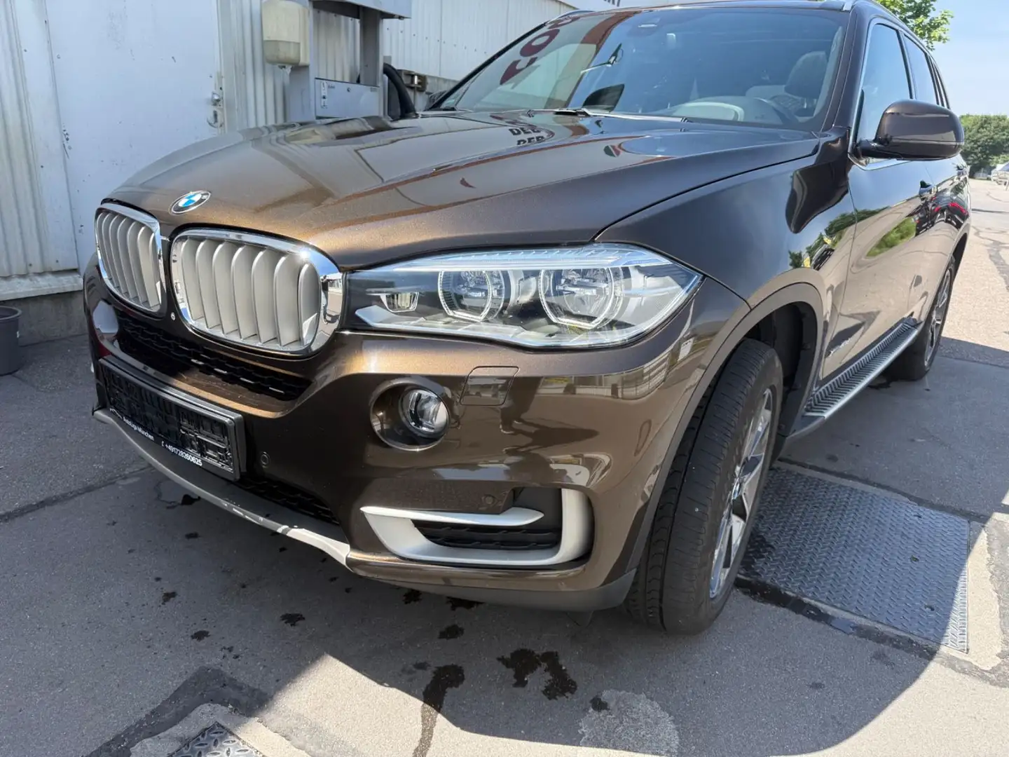 BMW X5 xDrive 40 d Sport-Aut. F 15 Brun - 1