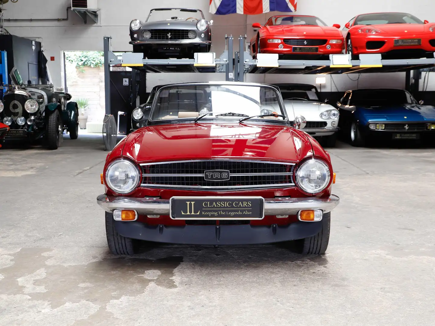 Triumph TR6 Rojo - 2