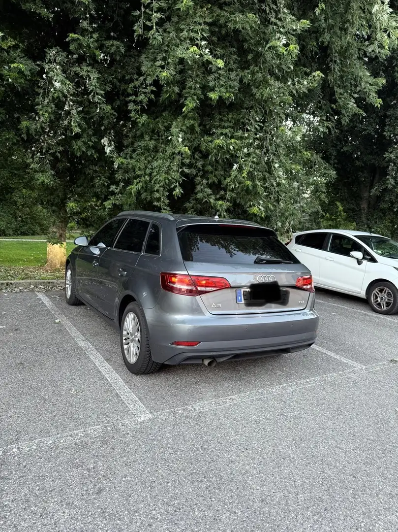 Audi A3 Sportback 1.6 TDI 116 Business line - 2