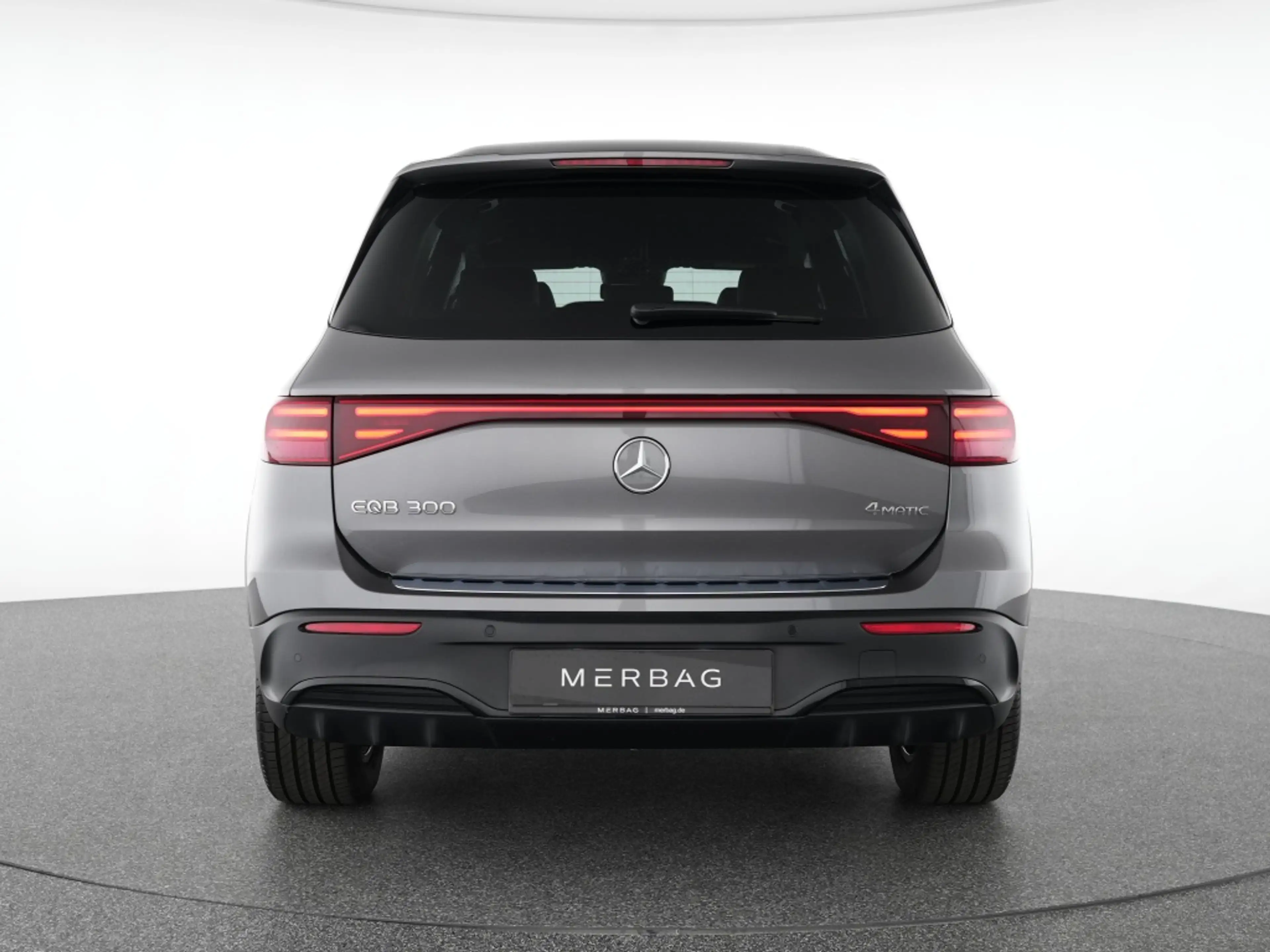 Mercedes-Benz EQB 300 4M AMG Advanced+ Night LED Distronic — photo 4