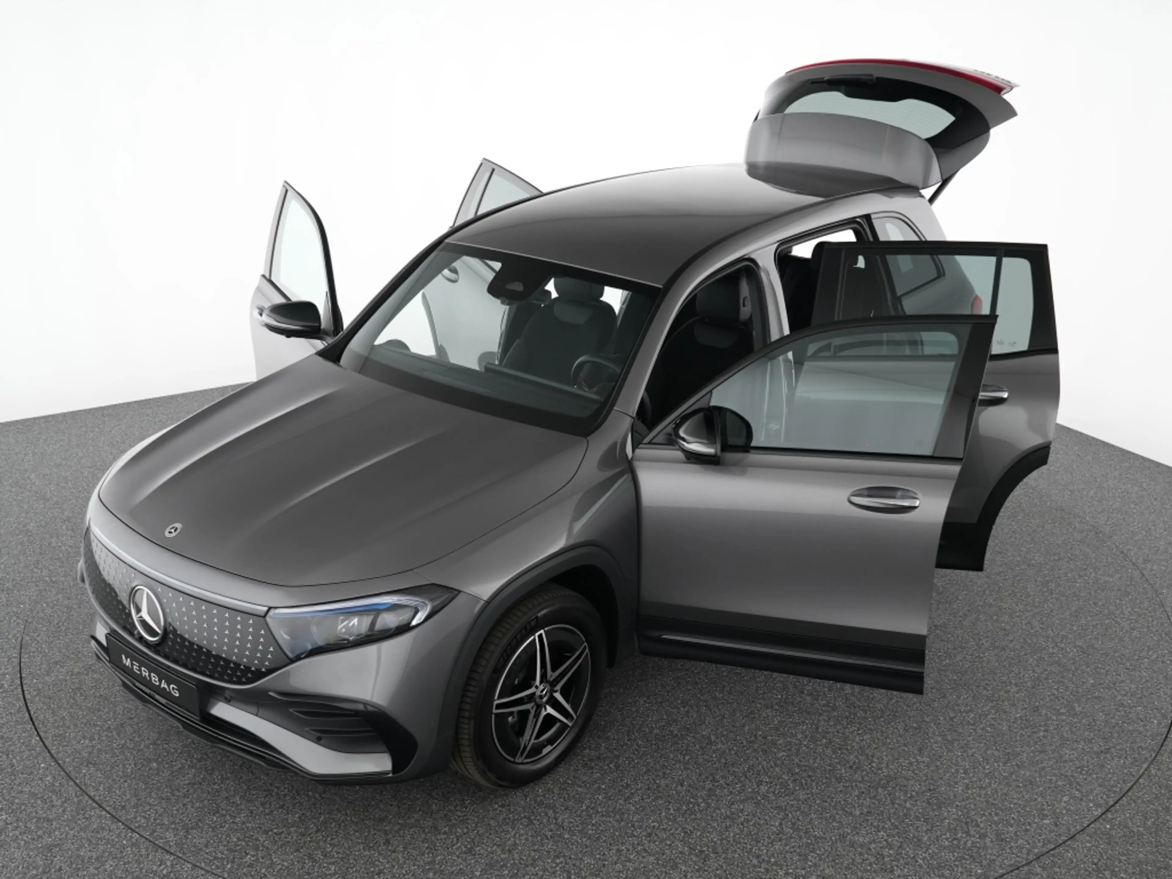 Mercedes-Benz EQB 300 4M AMG Advanced+ Night LED Distronic — photo 12