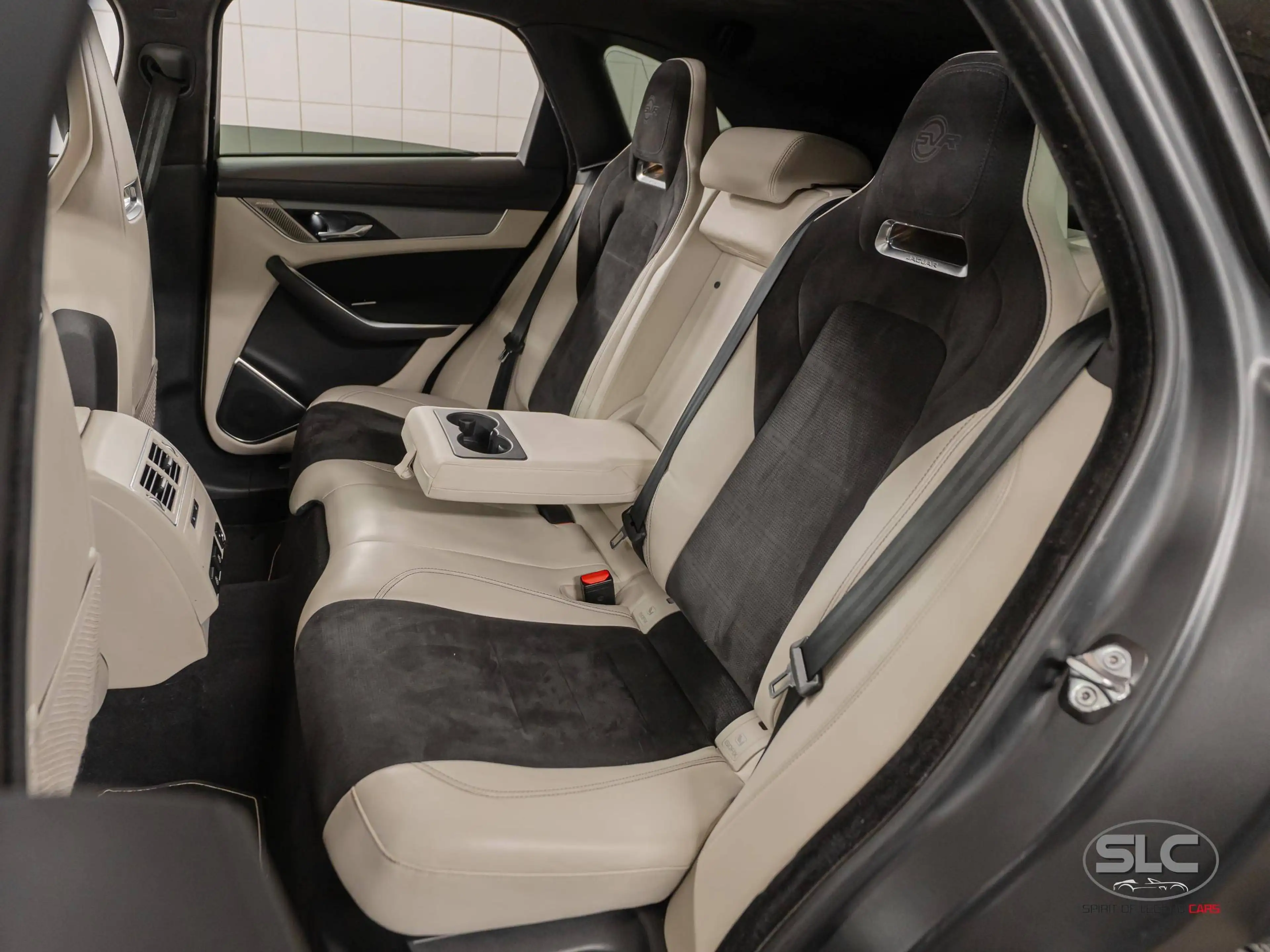 Jaguar F-Pace F-Pace SVR P550 22"/MY2021/Face-Lift/Performance — photo 7