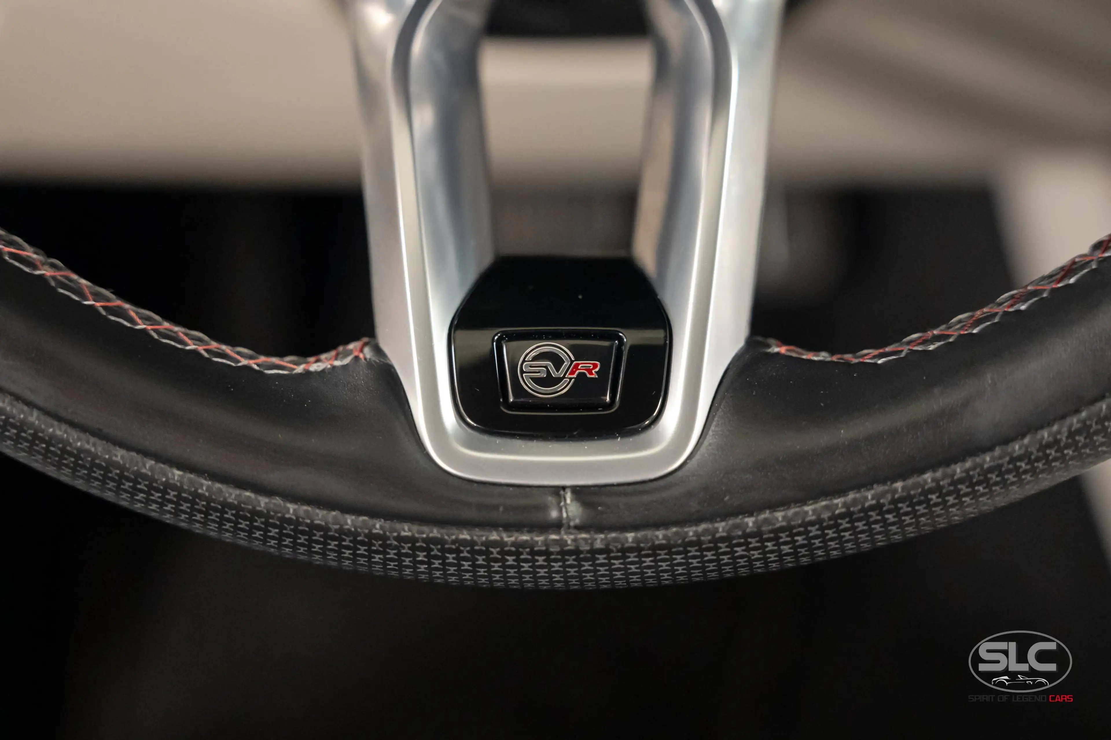Jaguar F-Pace F-Pace SVR P550 22"/MY2021/Face-Lift/Performance — photo 12