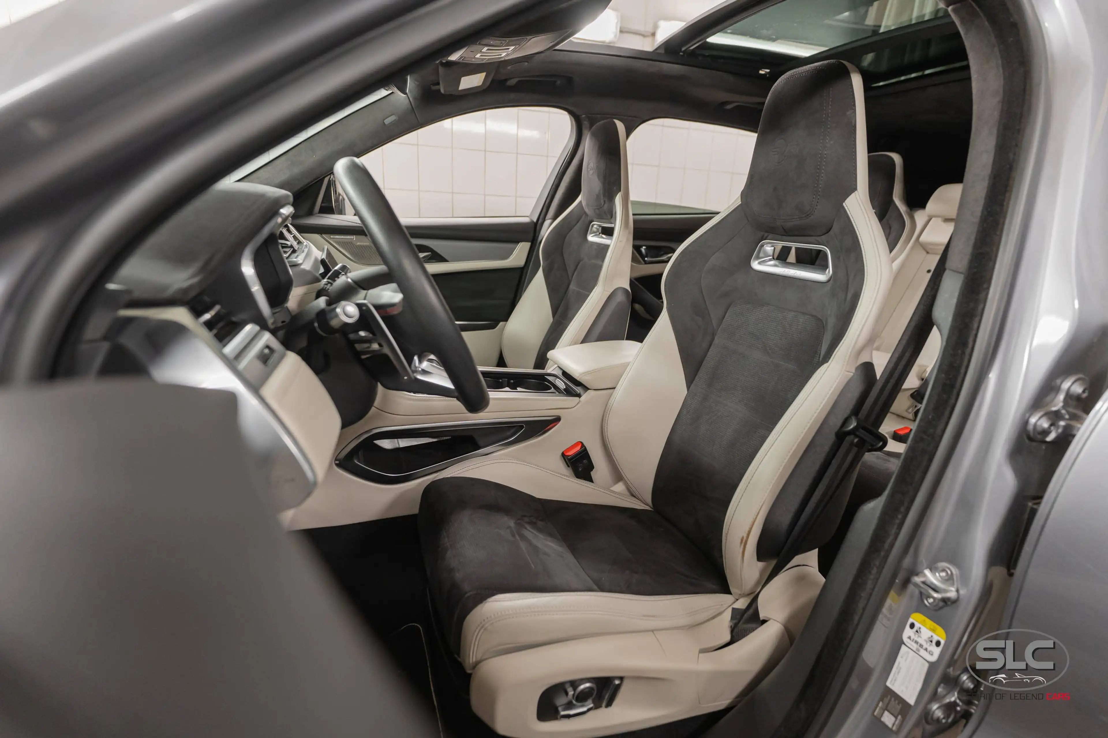 Jaguar F-Pace F-Pace SVR P550 22"/MY2021/Face-Lift/Performance — photo 6