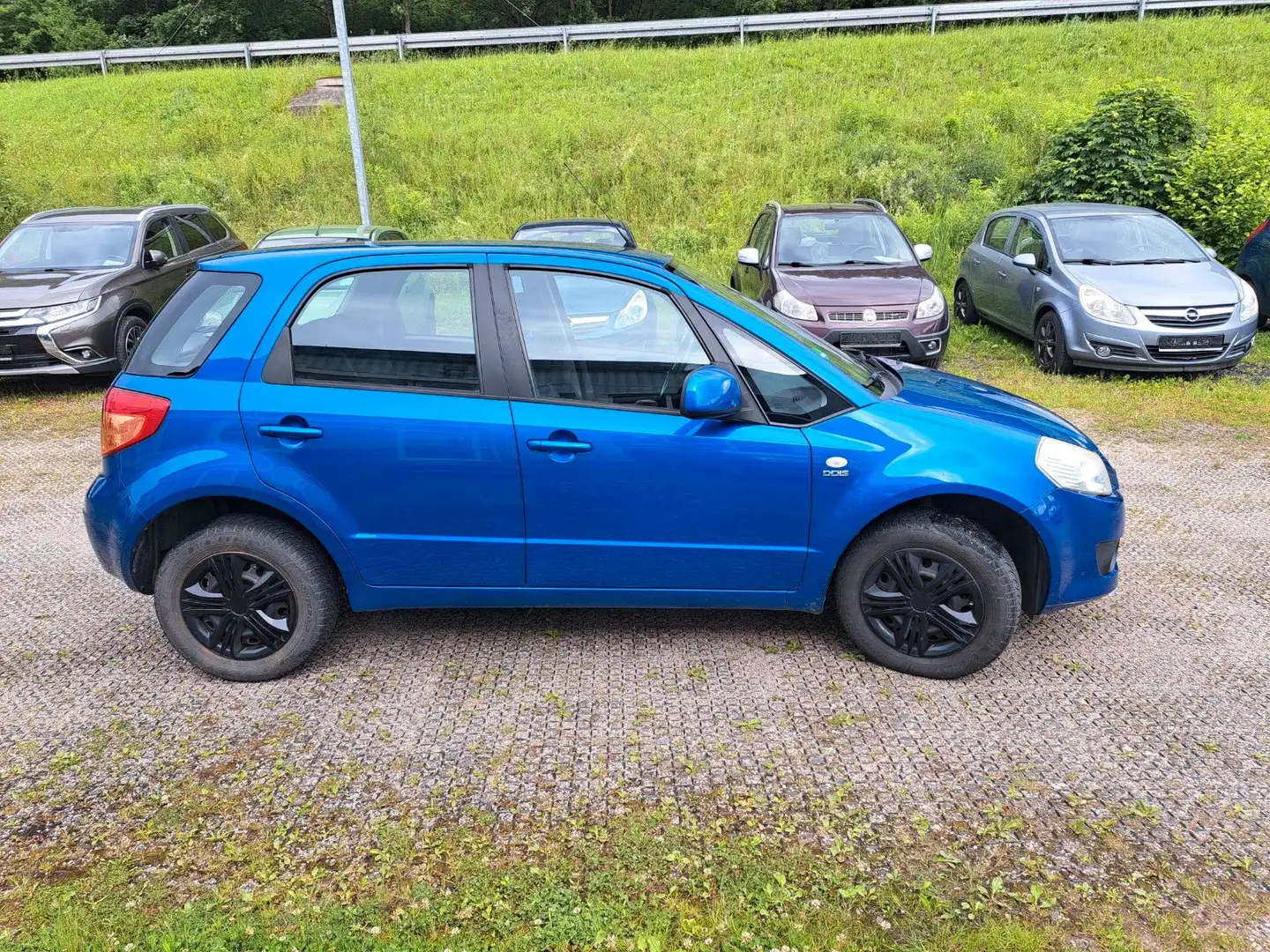 Suzuki SX4 1.9 DDiS Klima Azul - 2