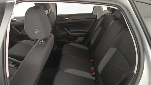 Volkswagen Polo view 11