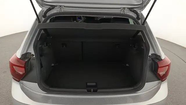 Volkswagen Polo view 7