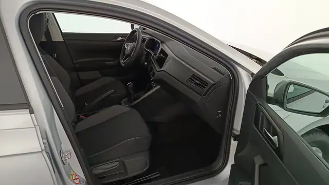 Volkswagen Polo view 10