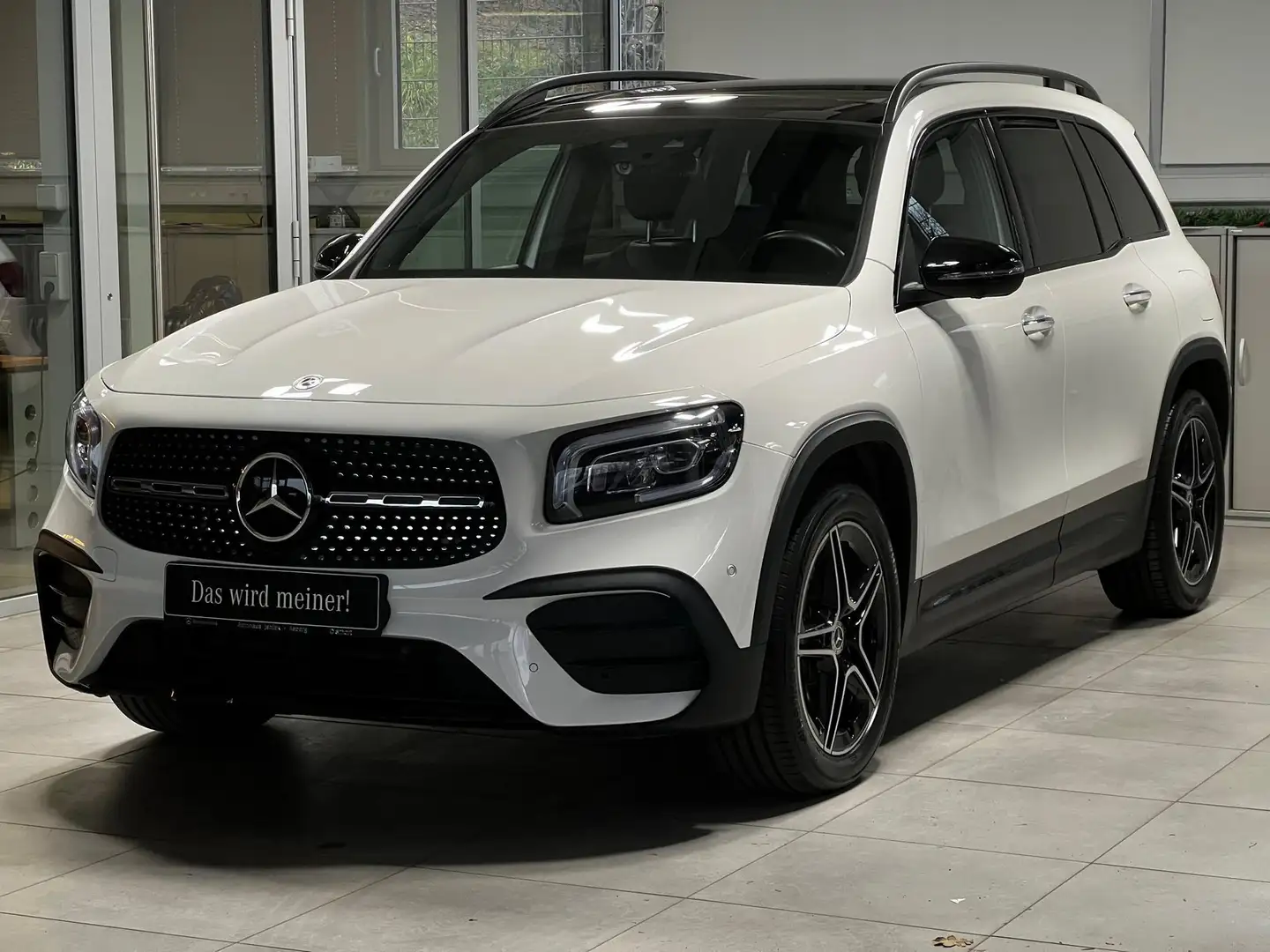 Mercedes-Benz GLB 250 4M AMG Line AHK DISTRONIC+PANODACH+360°+ Weiß - 1