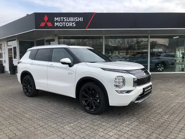 Mitsubishi Outlander 2.4 PHEV TOP Luxery Edition