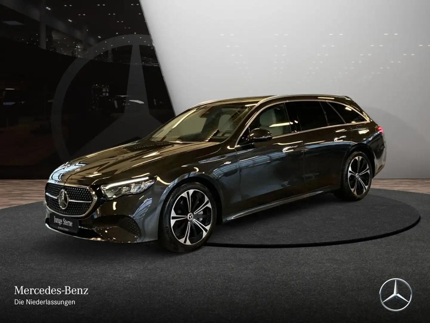 Mercedes-Benz E 300 e T Hybrid Avantgarde 360° Pano Burmester 9G Grau - 2