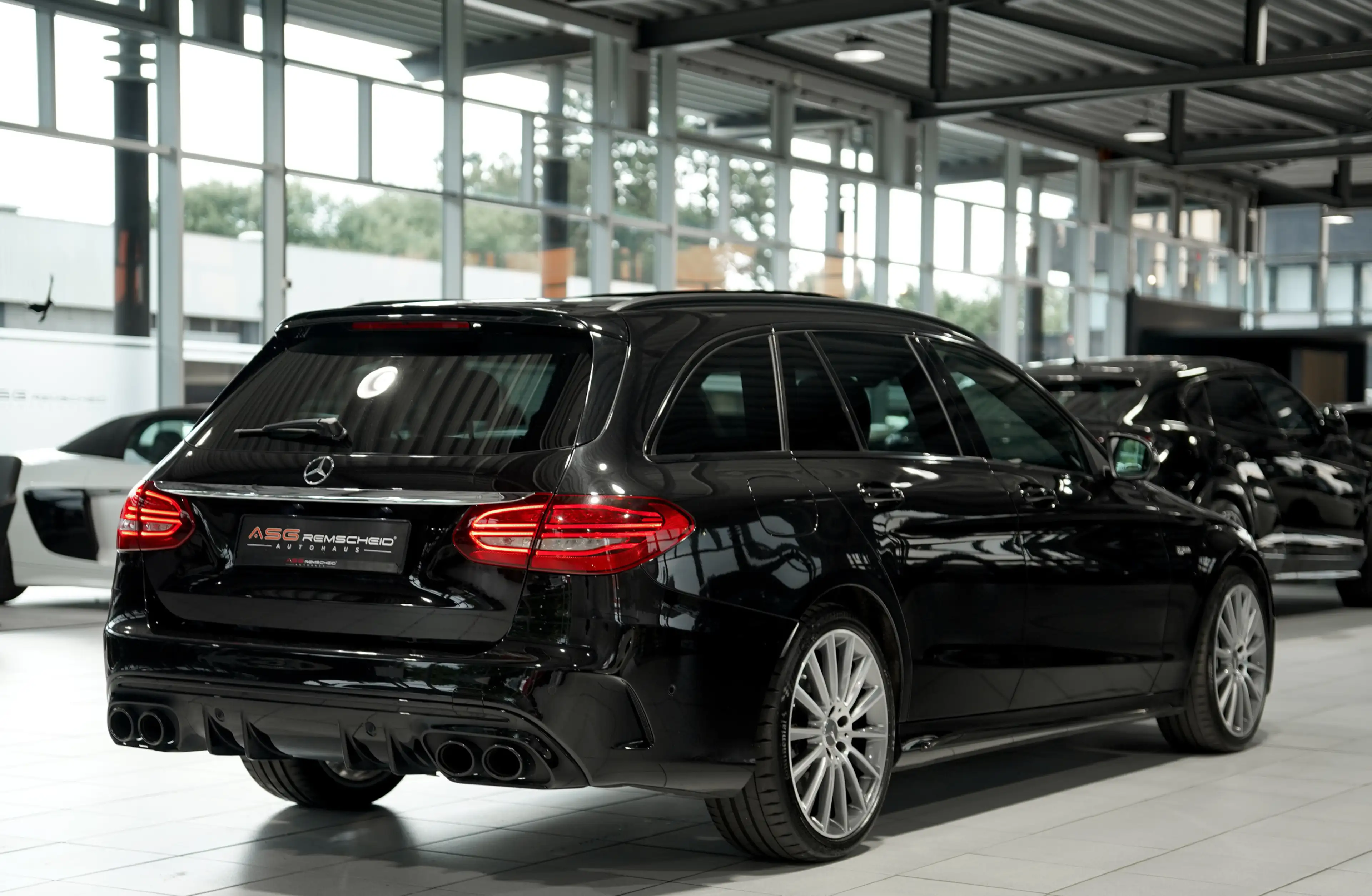 Mercedes-Benz C 43 AMG T 4M *2.H *19 *Perf-AGA *Pano *Digital — photo 7