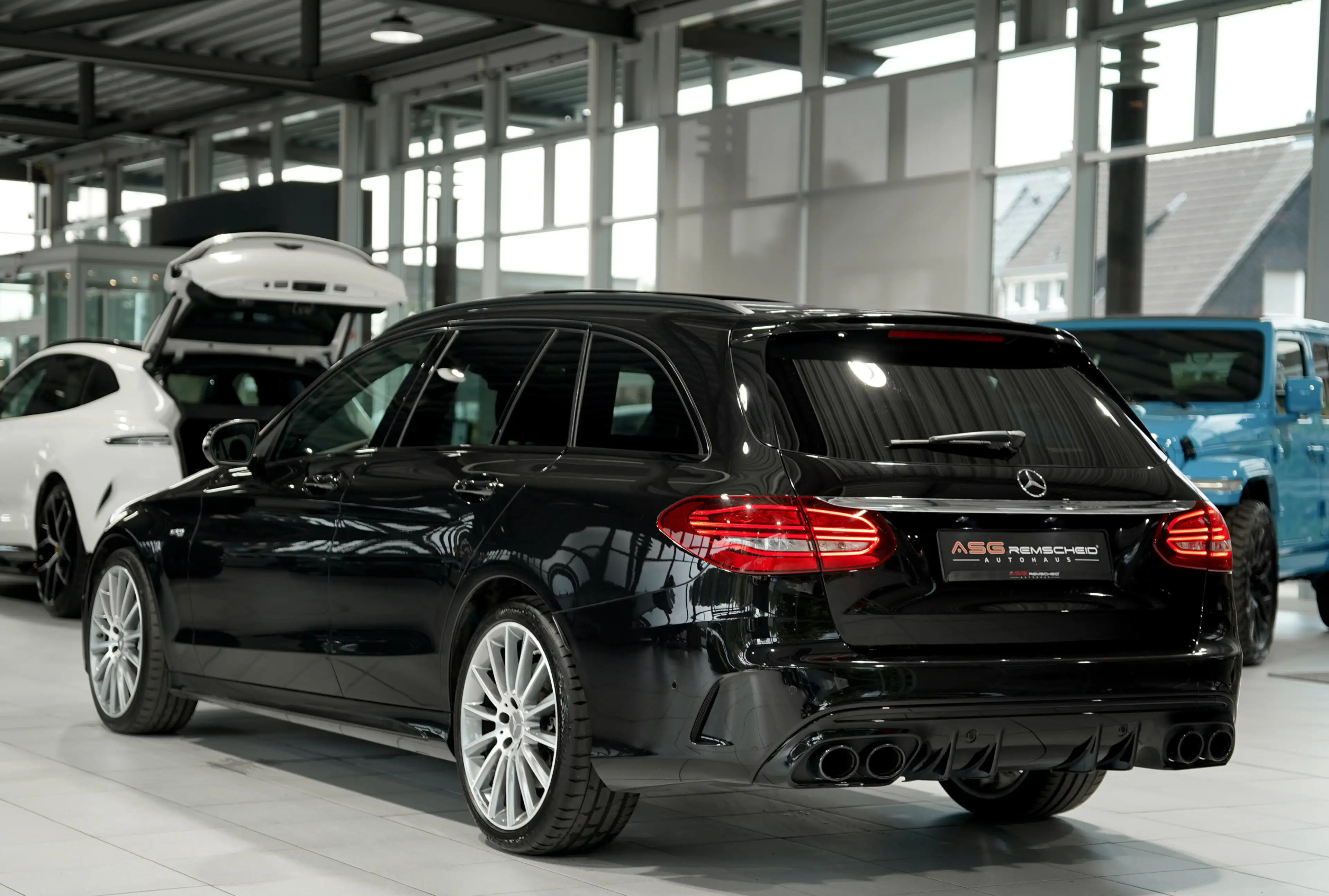 Mercedes-Benz C 43 AMG T 4M *2.H *19 *Perf-AGA *Pano *Digital — photo 9