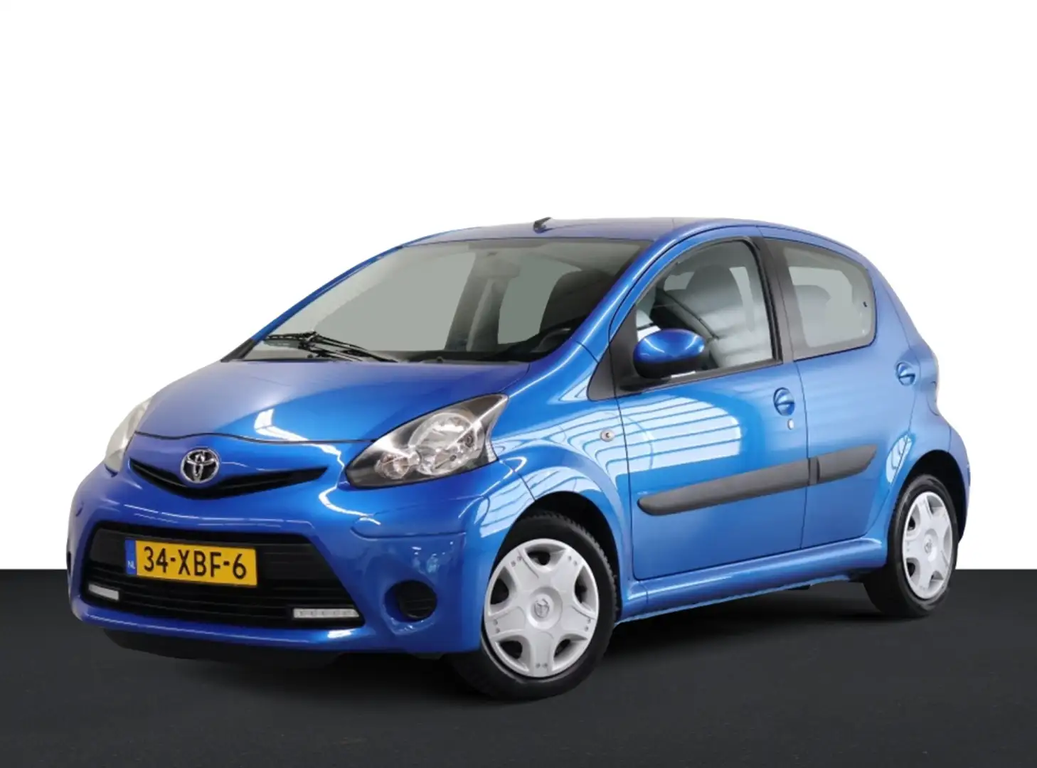 Toyota Aygo 1.0 VVT-i Aspiration Blauw - 1
