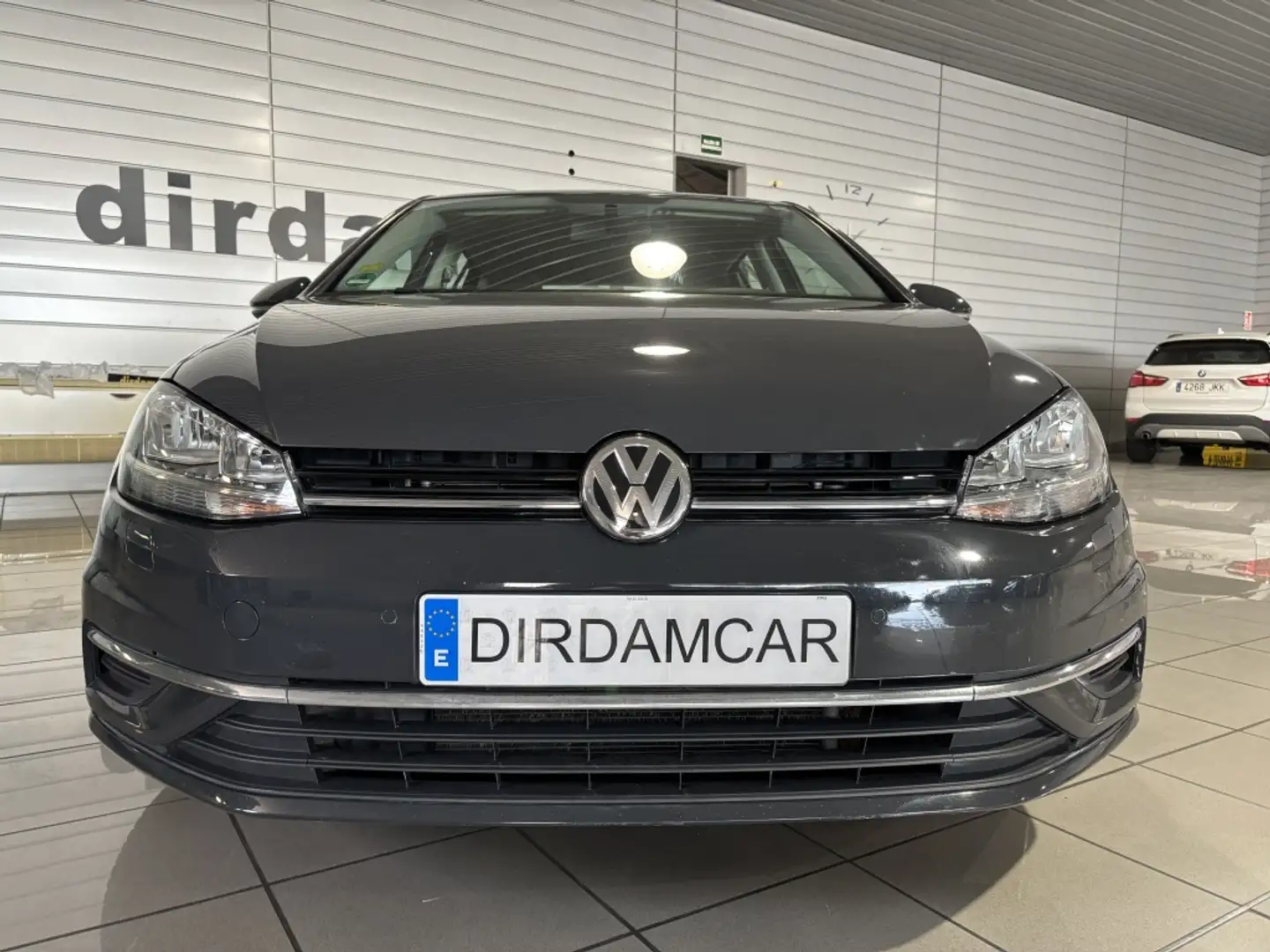Volkswagen Golf 1.0 TSI Business Edition 81kW Grijs - 2