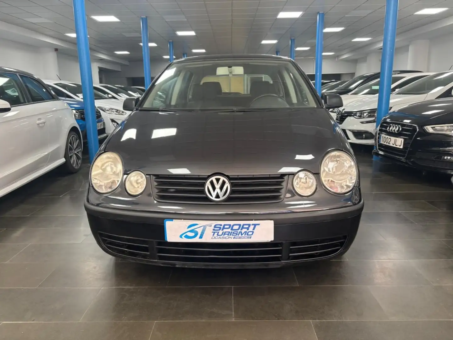 Volkswagen Polo 1.2 Conceptline 65 Negro - 2