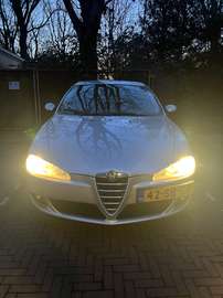 147 2.0 TS Distinctive